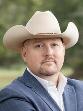 Trenton Colby Nichols, experienced Business, Real Estate attorney in Shiner, TX with 3 reviews