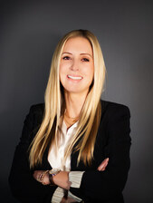 Alessa Jonas Huber, experienced Business attorney in Long Beach, CA with 124 reviews